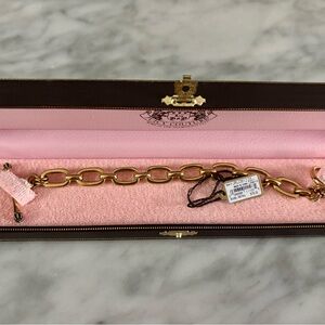 Classic Juicy Couture Gold Link Toggle Bracelet 🎀